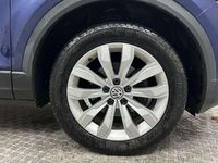 Used VW T-Roc SE 113 HP (83 kW) 2019 Blue SUV