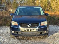 Used VW Touran Sportline 138 HP (101 kW) 2009 Blue MPV
