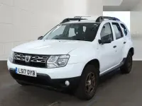 Used Dacia Duster Ambiance 110 HP (80 kW) 2017 White SUV
