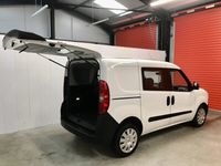 Used Vauxhall Combo 2016 White MPV