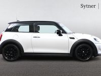Used Mini Cooper Classic 134 HP (98 kW) 2024 White Hatchback