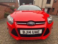 Used Ford Focus Titanium 105 HP (77 kW) 2014 Red Hatchback
