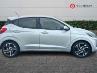 Used Hyundai i10 Premium 67 HP (49 kW) 2021 Silver Hatchback