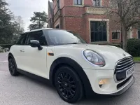 Używany Mini Cooper Hatch 2015 Biały Hatchback