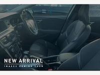 Used Volvo V40 Momentum 122 HP (89 kW) 2018 Blue Estate
