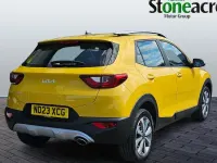 Used Kia Stonic 101 HP (74 kW) 2023 Yellow SUV