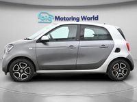 Used Smart ForFour Premium 71 HP (52 kW) 2019 Silver Hatchback