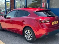 Usado Mazda 3 165 HP (121 kW) 2015 Vermelho Citadino