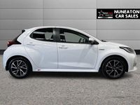 Used Toyota Yaris Hybrid Design 116 HP (85 kW) 2024 White Hatchback