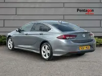 Second-hand Vauxhall Insignia SRi 162 CP (119 kW) 2017 Gri Hatchback