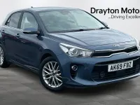 Used Kia Rio 100 HP (73 kW) 2019 Blue Hatchback