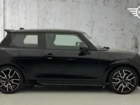 Used Mini Cooper Hatch 113 kW (154 HP) 2025 Black Hatchback