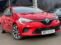 Used Renault Clio Evolution 90 HP (66 kW) 2023 Red Hatchback