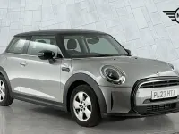 Używany Mini Cooper Classic 134 KM (98 kW) 2023 Srebrny Hatchback