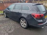 Used Vauxhall Astra SRi 165 HP (121 kW) 2013 Black Estate