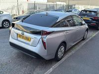 Usado Toyota Prius 2018 Plateado Utilitario