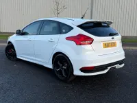 Used Ford Focus ST 185 HP (136 kW) 2017 White Hatchback