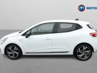 Used Renault Clio RS Line 90 HP (66 kW) 2023 White Hatchback