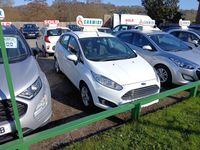 Used Ford Fiesta Zetec 2013 White Hatchback