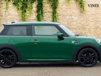 Usado Mini Cooper Hatch 134 HP (98 kW) 2019 Verde Citadino