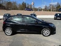 Used Renault Clio IV Dynamique 2017 Diamond black Hatchback