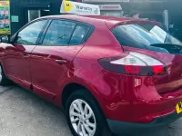 Used Renault Mégane III Dynamique 110 HP (80 kW) 2015 Red Hatchback