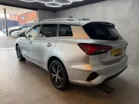 Second-hand MG MG5 EV Trophy 114 kW (156 CP) 2023 Argintiu Break