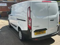 Used Ford Transit Custom 105 HP (77 kW) 2018 White Van