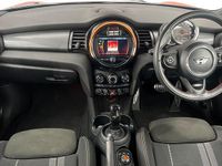 Used Mini Cooper Hatch 136 HP (100 kW) 2019 Orange Hatchback