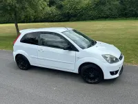 Used Ford Fiesta Zetec 2008 White Hatchback