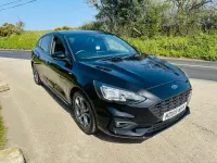 Begagnad Ford Focus ST-Line 125 HK (91 kW) 2020 Svart Halvkombi