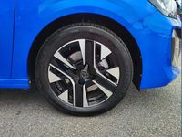 Used Peugeot 208 Allure 101 HP (74 kW) 2024 Blue Hatchback