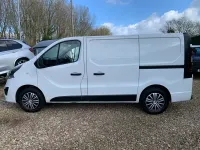 Gebraucht Vauxhall Vivaro Sportive 120 PS (88 kW) 2019 Weiß Van / Kleinbus