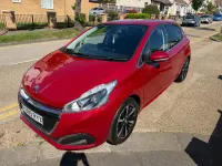 Begagnad Peugeot 208 S 2019 Röd Halvkombi