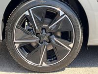 Usado Peugeot 308 GT 113 kW (154 HP) 2024 Cinzento Carrinha