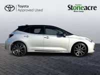 Usado Toyota Corolla Sport 196 CV (144 kW) 2024 Plateado Utilitario
