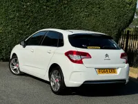Used Citroën C4 SELECTION 88 HP (64 kW) 2014 White Hatchback