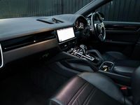 Used Porsche Cayenne 456 HP (335 kW) 2019 Black SUV