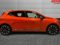 Used Renault Clio Techno 143 HP (105 kW) 2025 Hatchback