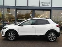 Used Kia Stonic GT-Line 99 HP (72 kW) 2023 White SUV