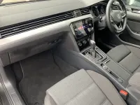 Usado VW Passat SE 150 HP (110 kW) 2022 Cinzento Carrinha