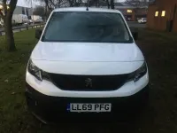 Used Peugeot Partner 131 HP (96 kW) 2019 White MPV