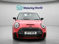 Usado Mini Cooper S Hatch 178 CV (130 kW) 2021 Rojo Utilitario