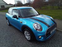 Begagnad Mini ONE Hatch 2018 Blå Halvkombi