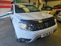 Usado Dacia Duster Comfort 114 HP (83 kW) 2018 Branco SUV