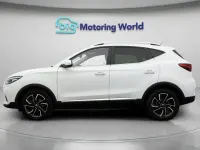 Usado MG ZS Exclusive 111 CV (81 kW) 2023 Blanco SUV