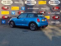 Used Mini Cooper Hatch 136 HP (100 kW) 2018 Blue Hatchback