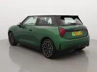 Nuevo Mini Cooper Hatch 158 kW (215 CV) 2025 Verde Utilitario