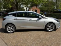 Second-hand Vauxhall Astra SRi 2018 Argintiu Hatchback