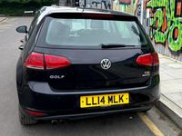 Usado VW Golf VII SE 122 HP (89 kW) 2014 Preto Citadino